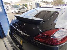 Porsche Panamera completo