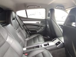 Porsche Panamera completo