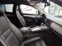 Porsche Panamera completo