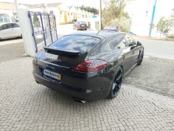 Porsche Panamera completo