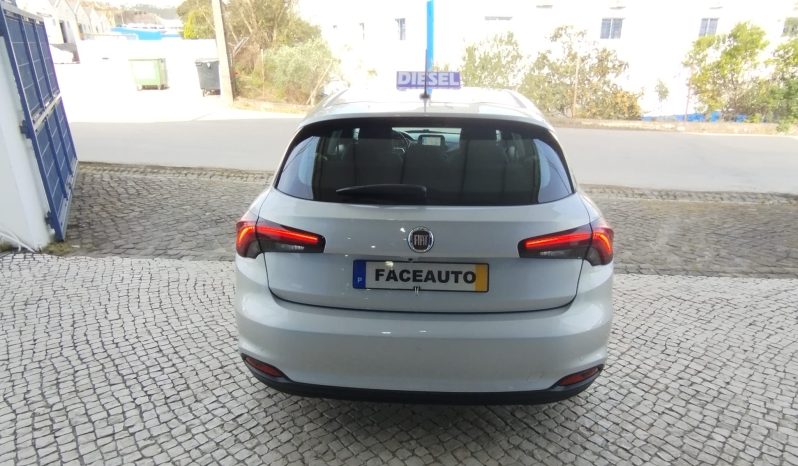 Fiat Tipo completo