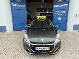 Peugeot 208 completo