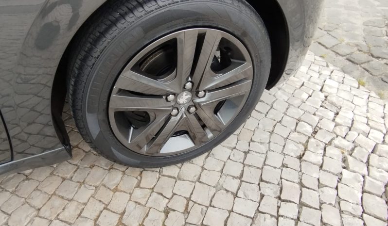 Peugeot 208 completo