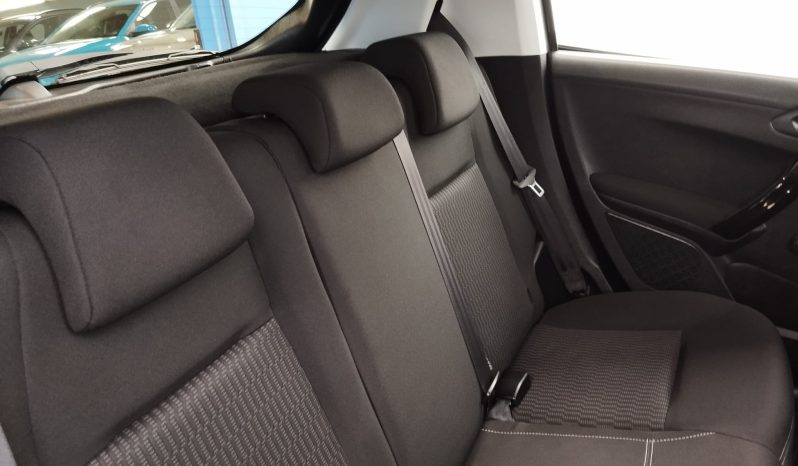 Peugeot 208 completo