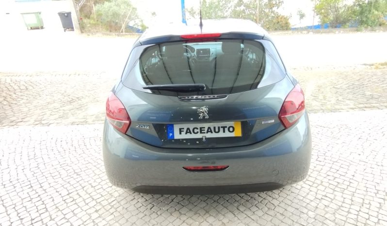 Peugeot 208 completo