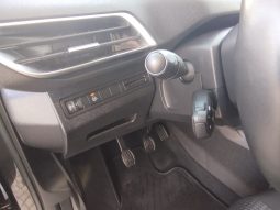 Peugeot 3008 completo