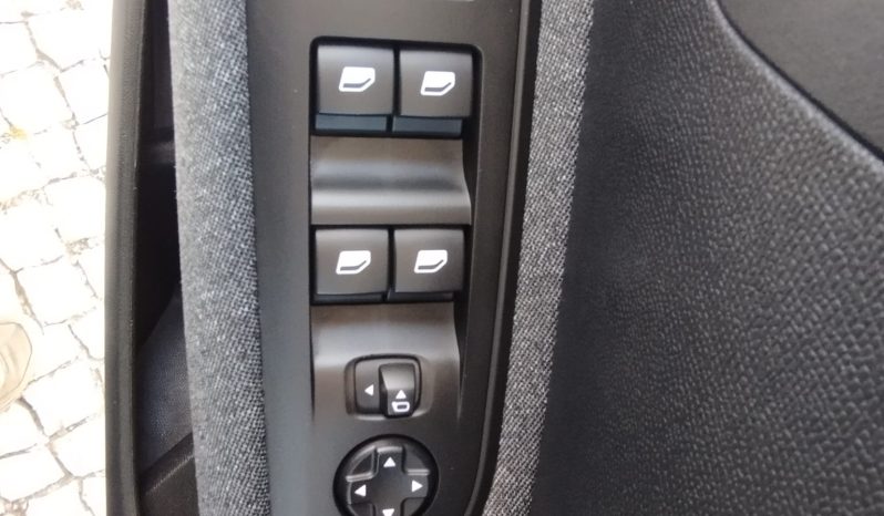 Peugeot 3008 completo