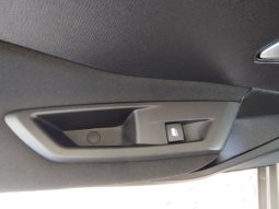 Peugeot 308 SW completo