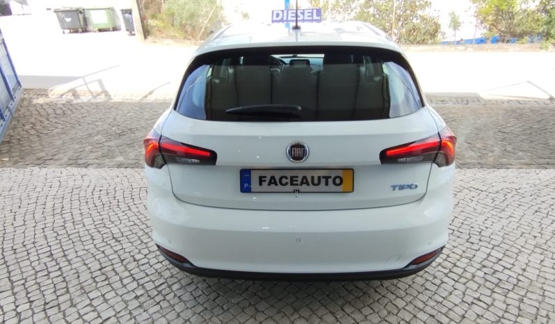 Fiat Tipo completo