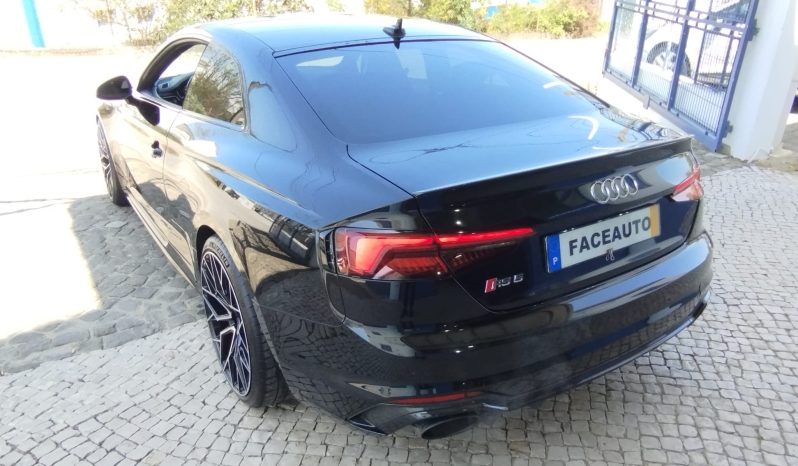 Audi RS5 COUPE completo