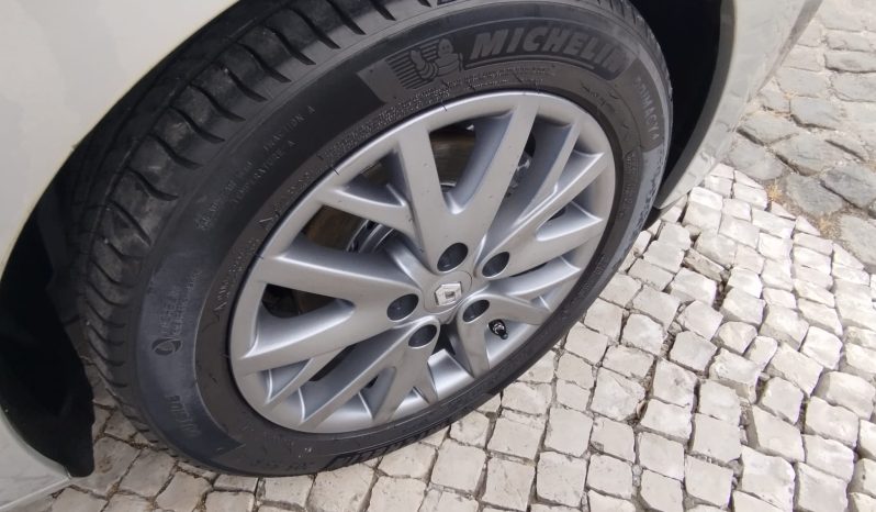 RENAULT MEGANE completo