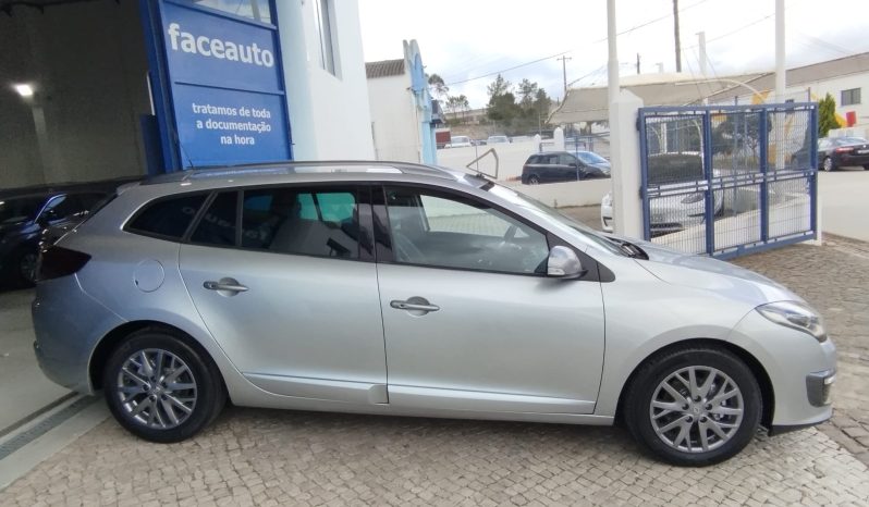 RENAULT MEGANE completo