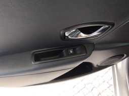 RENAULT MEGANE completo