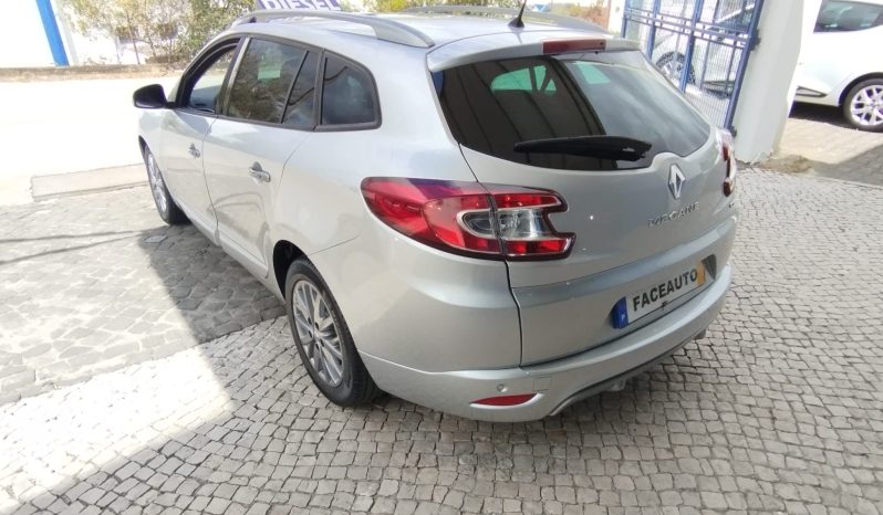 RENAULT MEGANE completo