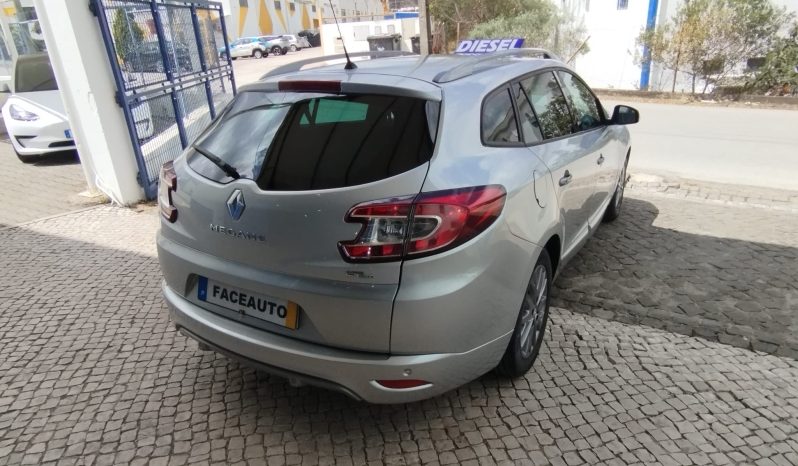 RENAULT MEGANE completo