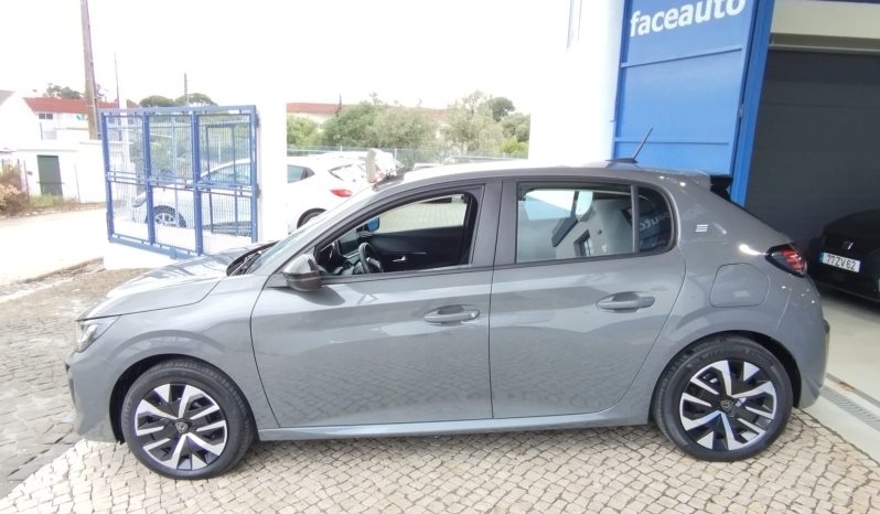 Peugeot e-208 completo