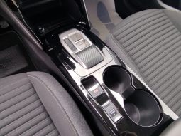 Peugeot e-208 completo