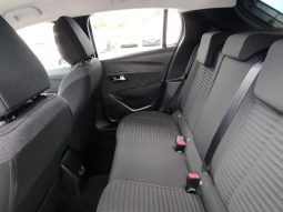 Peugeot e-208 completo