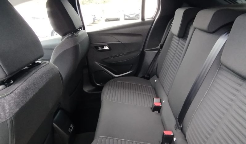 Peugeot e-208 completo