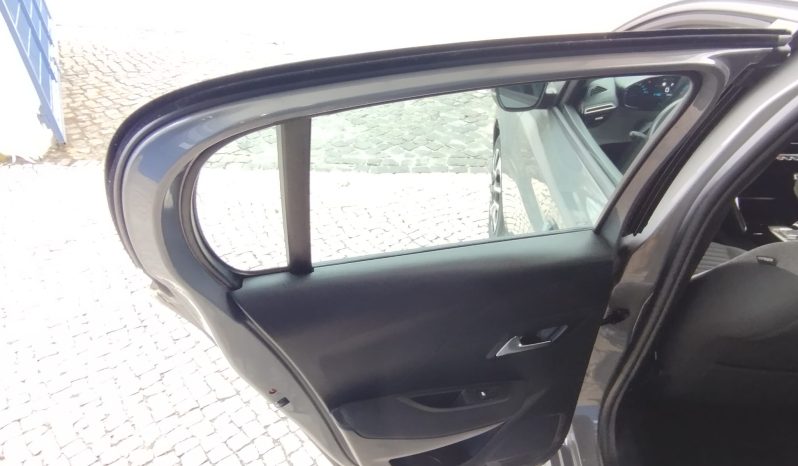 Peugeot e-208 completo