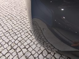 Peugeot e-208 completo