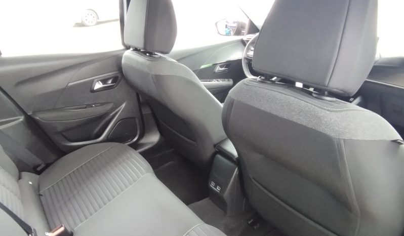Peugeot e-208 completo