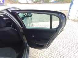 Peugeot e-208 completo