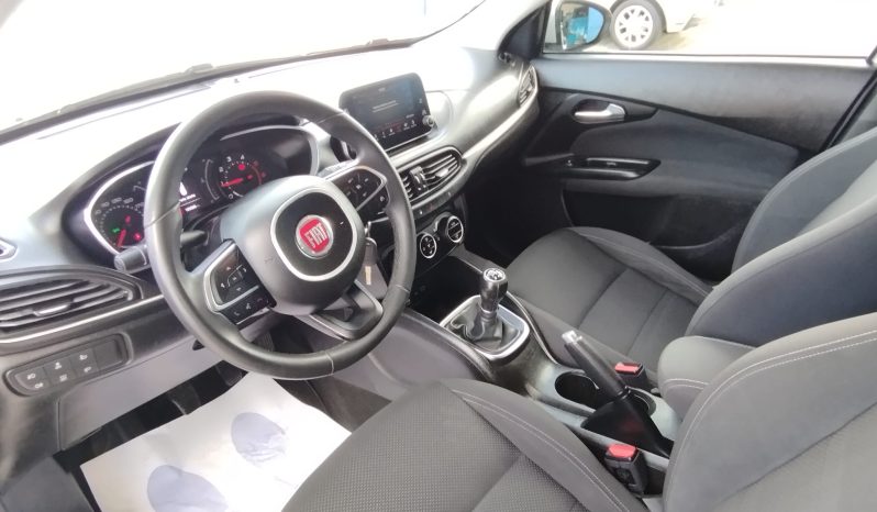 Fiat Tipo completo