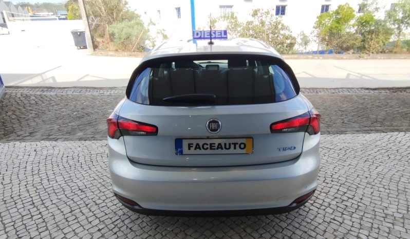 Fiat Tipo completo