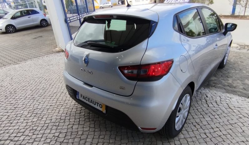 Renault Clio completo