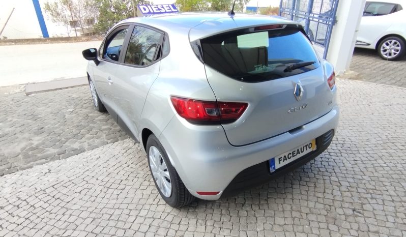 Renault Clio completo
