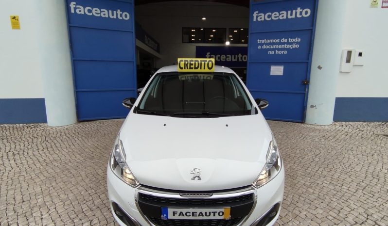 Peugeot 208 completo