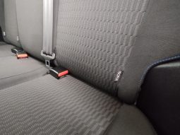 Peugeot 208 completo
