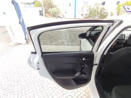 Peugeot 208 completo