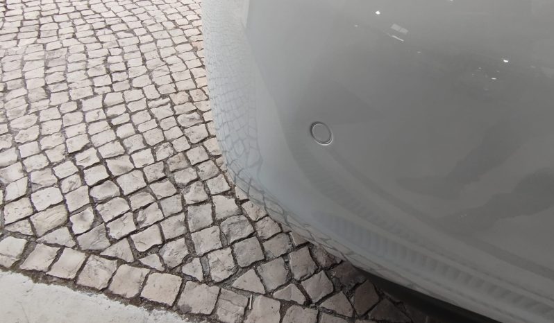 Peugeot 208 completo