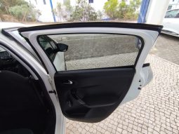 Peugeot 208 completo