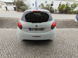 Peugeot 208 completo
