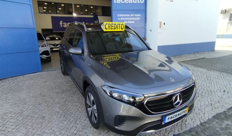 Mercedes-Benz EQB 250+ 7l completo