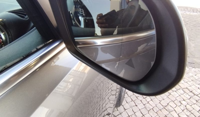 Mercedes-Benz EQB 250+ 7l completo