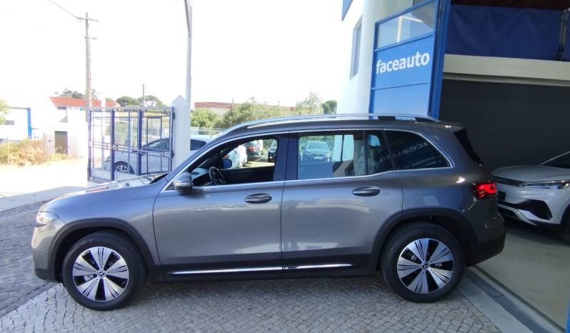 Mercedes-Benz EQB 250+ 7l completo