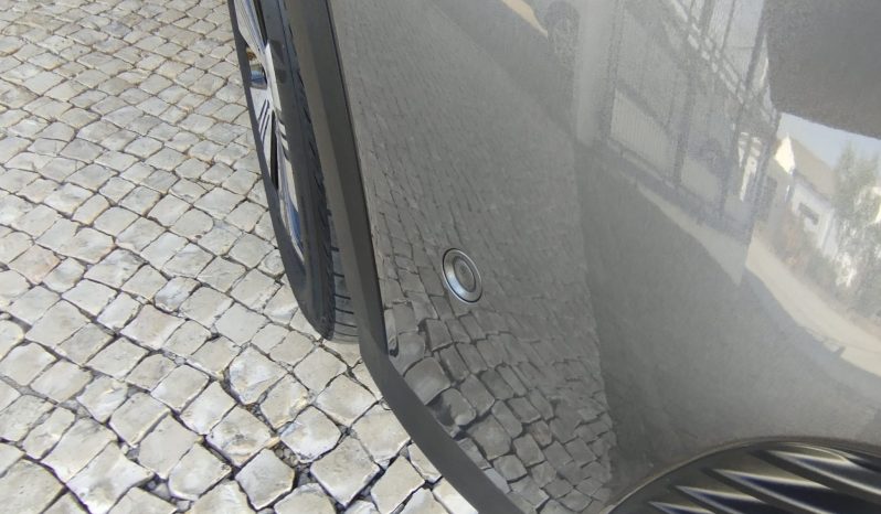 Mercedes-Benz EQB 250+ 7l completo