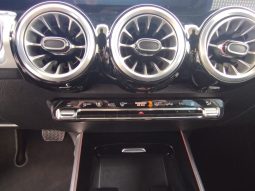 Mercedes-Benz EQB 250+ 7l completo