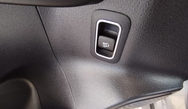 Mercedes-Benz EQB 250+ 7l completo