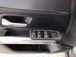 Mercedes-Benz EQB 250+ 7l completo