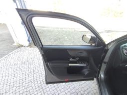Mercedes-Benz EQB 250+ 7l completo