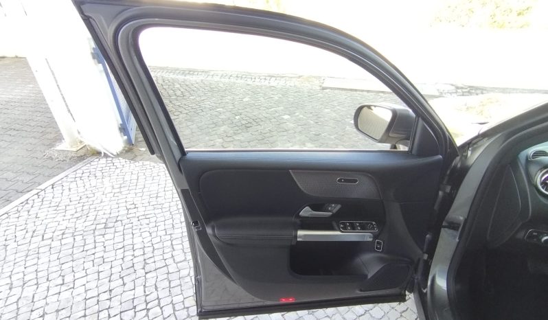 Mercedes-Benz EQB 250+ 7l completo