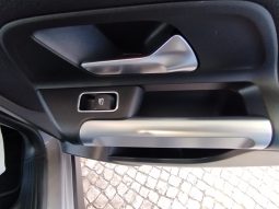 Mercedes-Benz EQB 250+ 7l completo