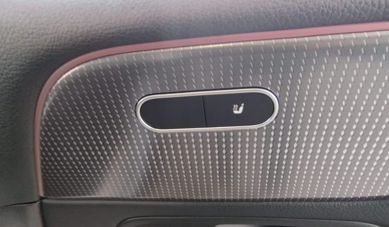 Mercedes-Benz EQB 250+ 7l completo