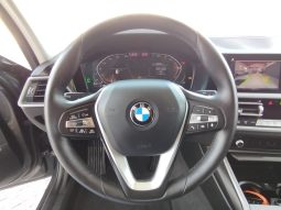BMW 320d Touring completo