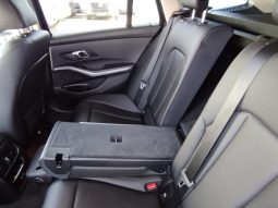 BMW 320d Touring completo